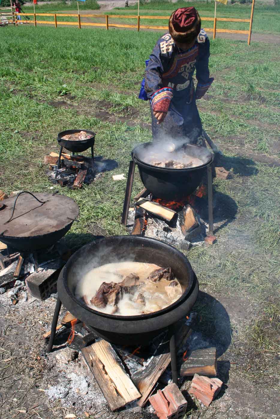 СИБИРСКАЯ КУХНЯ «ПАЛЬЧИКИ ОБЛИЖЕШЬ». РЕЦЕПТЫ БАЙКАЛЬСКИХ РЫБАКОВ